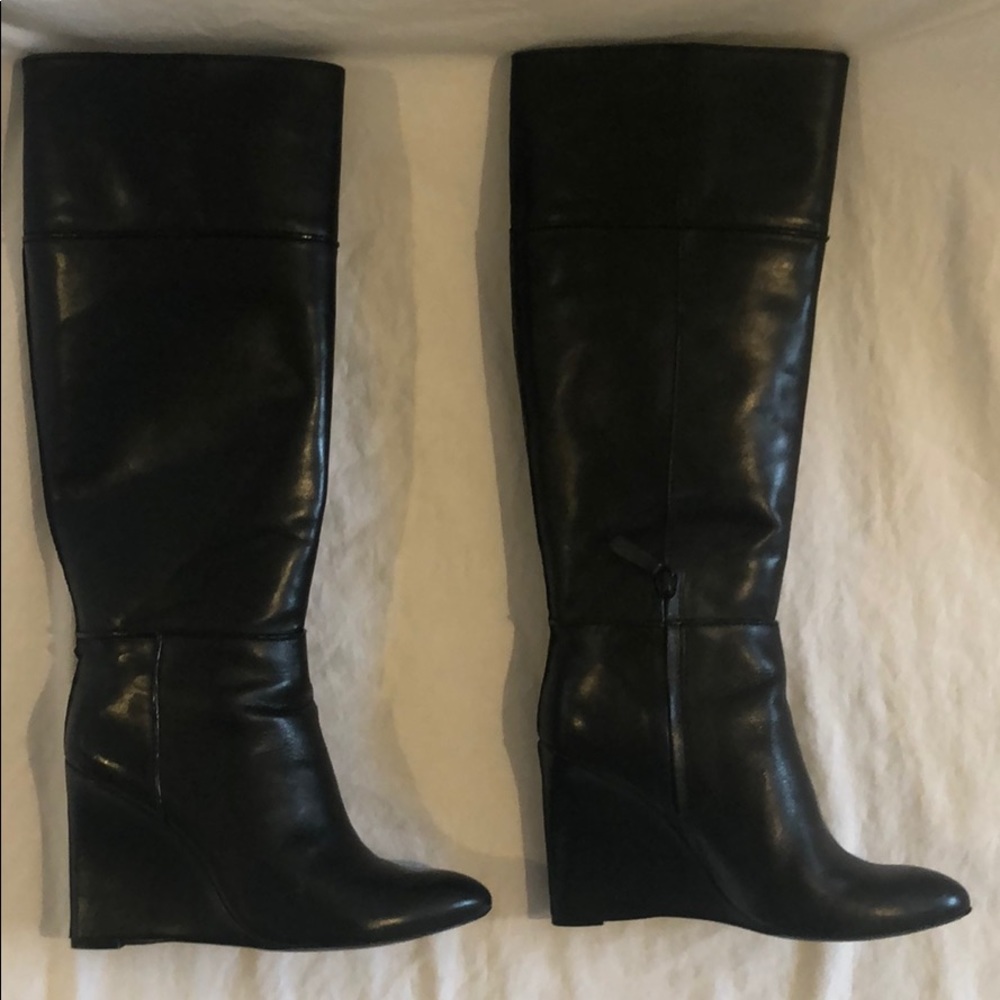 Tory Burch Linnett black leather boots size 7.5